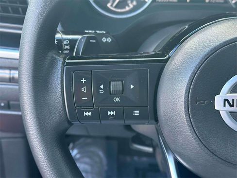 Certified 2021 Nissan Rogue S image 20