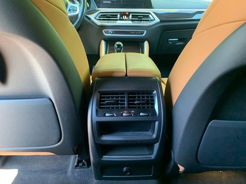 Used 2023 BMW X6 xDrive40i w/ M Sport Package AWD/4WD image 14