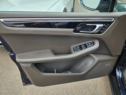 Used 2018 Porsche Macan S AWD/4WD image 9