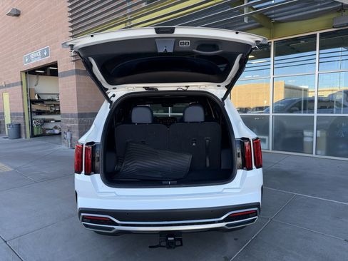 Used 2023 Kia Sorento SX Prestige image 40