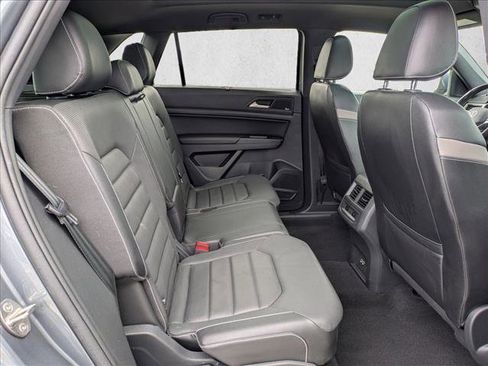 Used 2020 Volkswagen Atlas Cross Sport SEL Premium image 20