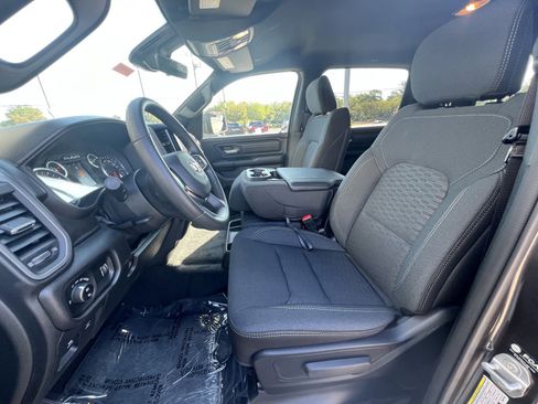 New 2025 RAM 1500 Tradesman w/ Night Edition AWD/4WD image 16