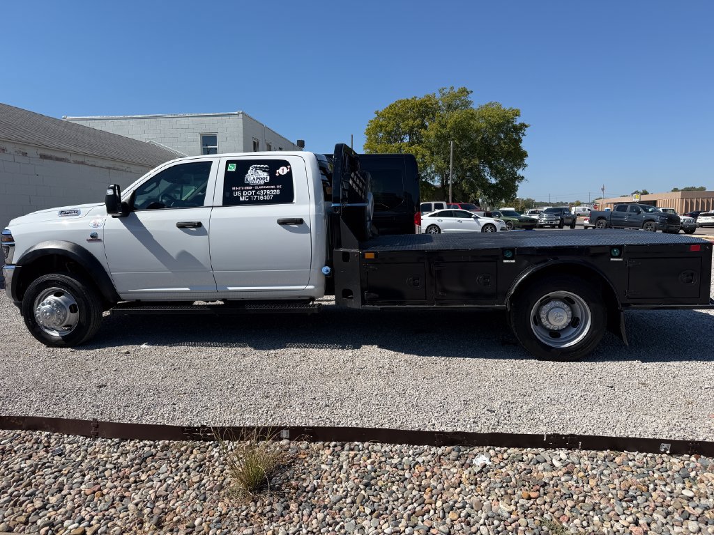Used 2026 RAM 5500 Tradesman w/ Chrome Appearance Group AWD/4WD image 4