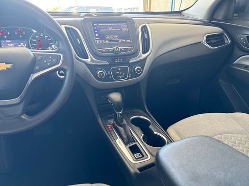 Used 2022 Chevrolet Equinox LS w/ LS Convenience Package AWD/4WD image 24