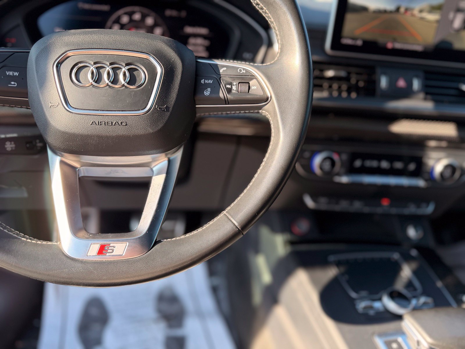Used 2018 Audi SQ5 Prestige AWD/4WD image 20