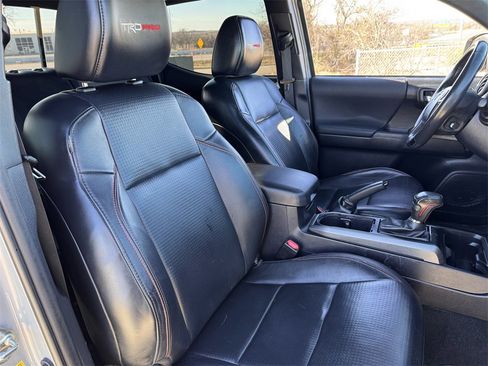 Used 2017 Toyota Tacoma TRD Pro image 29