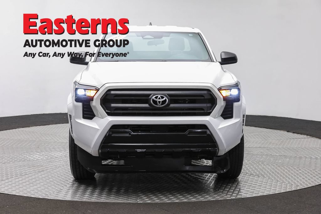 Used 2025 Toyota Tacoma SR RWD image 3