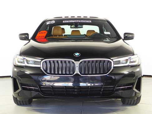 Certified 2023 BMW 530i w/ Convenience Package image 3