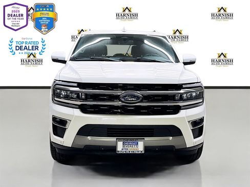 Used 2024 Ford Expedition Max Limited AWD/4WD image 2