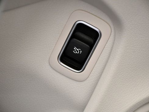 Used 2023 Mercedes-Benz CLA 250 CLA 250 image 35