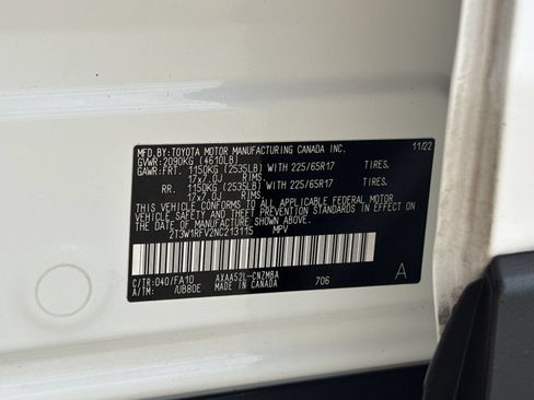 Used 2022 Toyota RAV4 XLE w/ Convenience Package FWD image 35