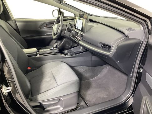 Used 2025 Toyota Prius LE AWD/4WD image 24