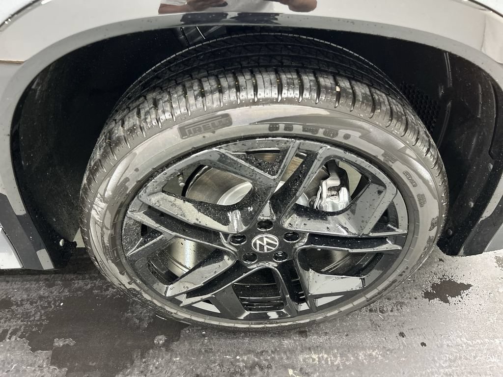 New 2026 Volkswagen Tiguan SE R-Line AWD/4WD image 7