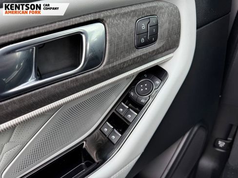 Used 2025 Ford Explorer Platinum w/ LUX Leather Package image 19