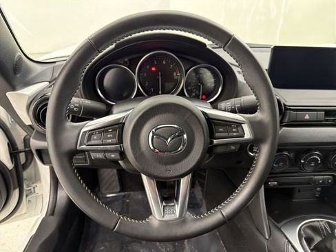 Certified 2025 MAZDA MX-5 Miata RF Club image 26