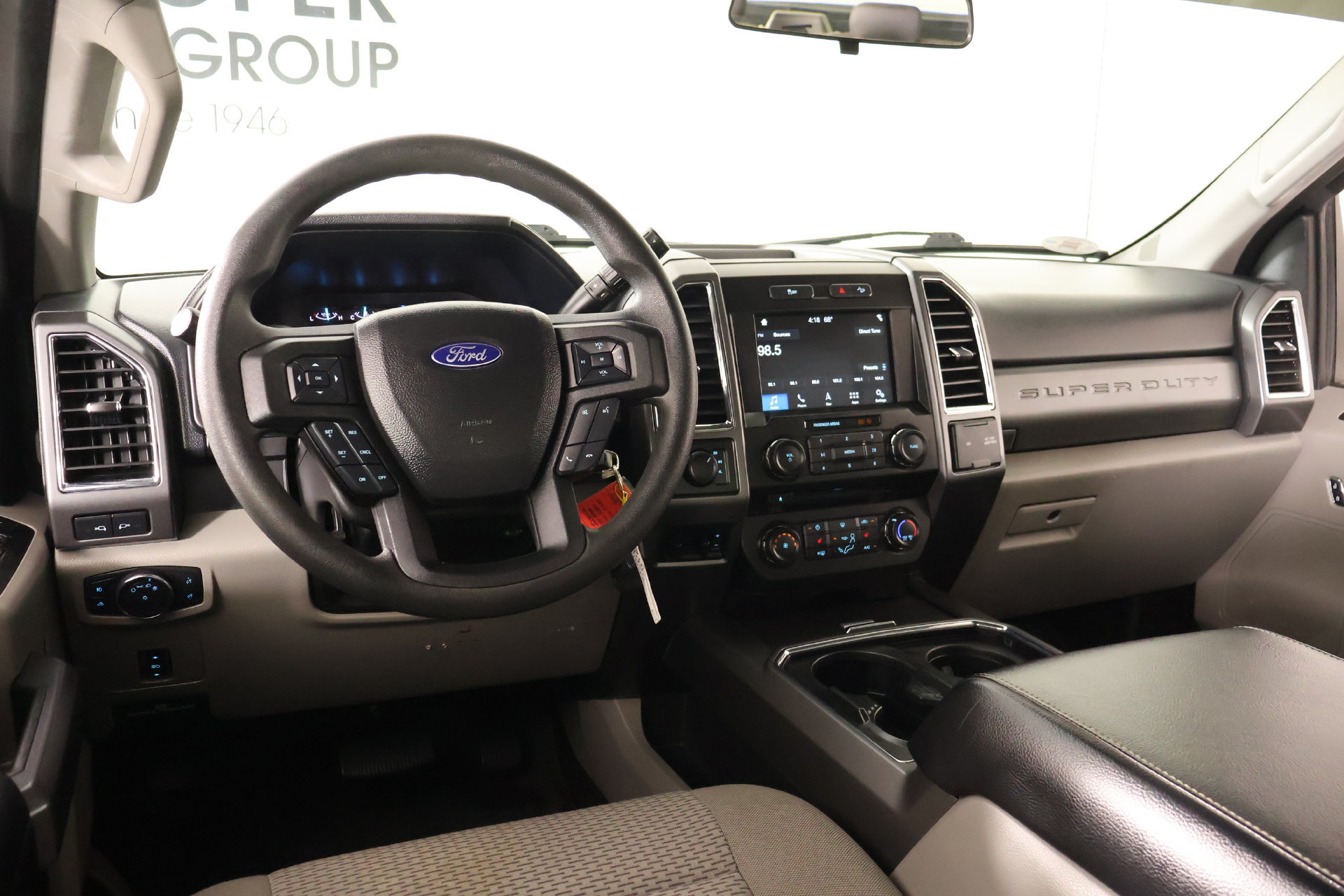 Used 2018 Ford F250 XLT w/ XLT Premium Package AWD/4WD image 2