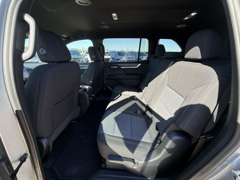 New 2026 GMC Acadia Elevation image 28