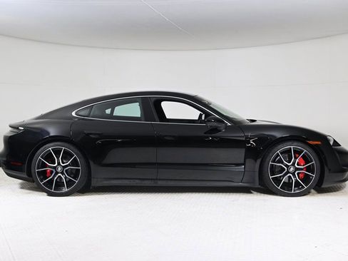 Certified 2022 Porsche Taycan 4S image 8