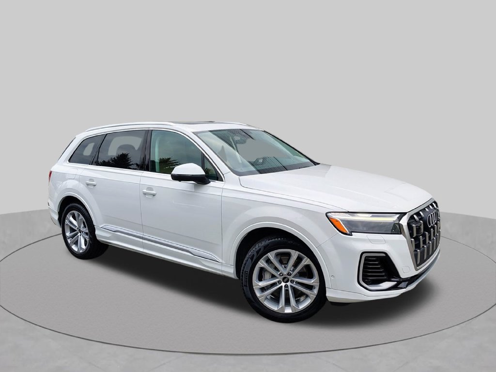 Used 2025 Audi Q7 3.0T Premium Plus AWD/4WD image 2