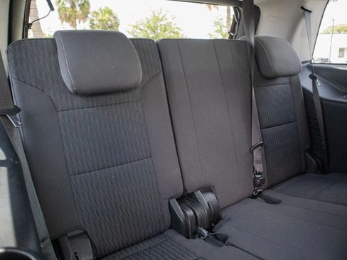 Used 2020 GMC Yukon SLE AWD/4WD image 19