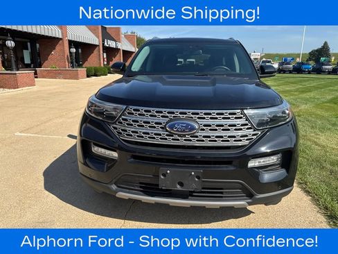 Used 2022 Ford Explorer Limited w/ Class IV Trailer Tow Package AWD/4WD image 2
