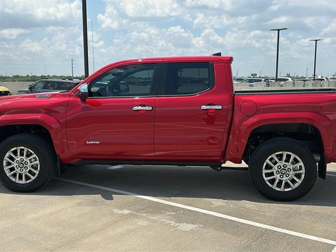 Used 2026 Toyota Tacoma Limited AWD/4WD image 11