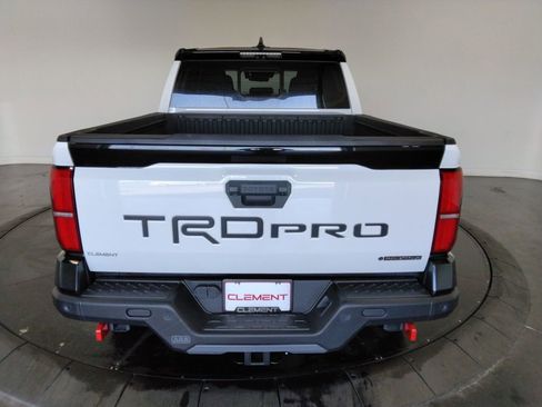 Used 2024 Toyota Tacoma TRD Pro AWD/4WD image 7