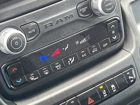 Used 2024 RAM ProMaster 3500 w/ Safety Group FWD image 15