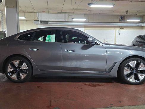 Used 2025 BMW i4 xDrive40i w/ Premium Package AWD/4WD image 2