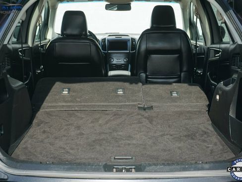 Used 2020 Ford Edge SEL image 19