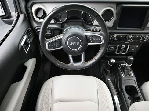 Used 2022 Jeep Wrangler Unlimited Sahara image 14
