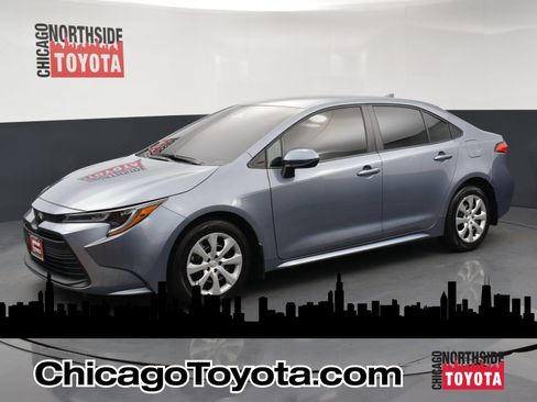 Used 2025 Toyota Corolla LE FWD image 1