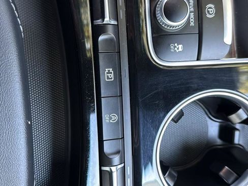Used 2022 Kia Stinger GT-Line RWD image 32