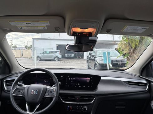 Used 2025 Buick Encore GX Preferred FWD image 35