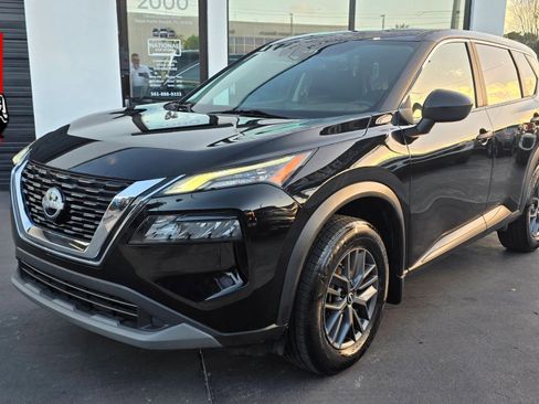 Used 2023 Nissan Rogue S FWD image 1