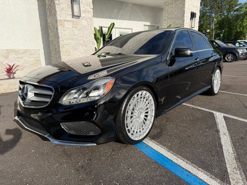 Used 2016 Mercedes-Benz E 350 Sedan image 3