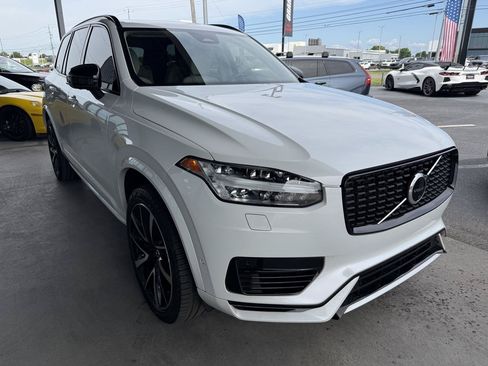 Used 2023 Volvo XC90 T8 Plus w/ Protection Package Premier AWD/4WD image 3