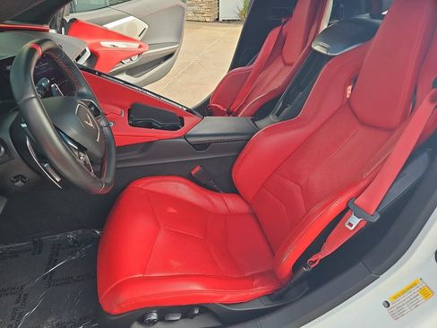 Used 2021 Chevrolet Corvette Stingray Preferred Cpe w/ Z51 Performance Package RWD image 15