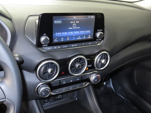 Certified 2025 Nissan Sentra S image 9