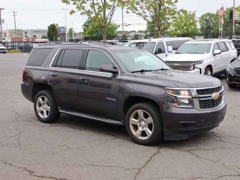 Used 2016 Chevrolet Tahoe LT RWD image 13
