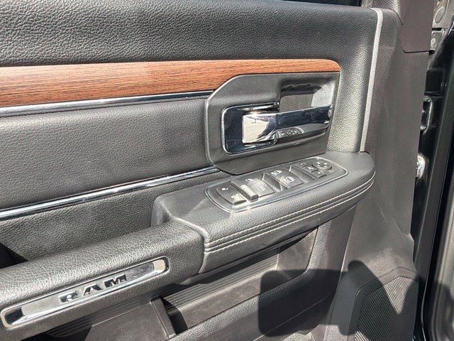 Used 2017 RAM 3500 Laramie RWD image 18