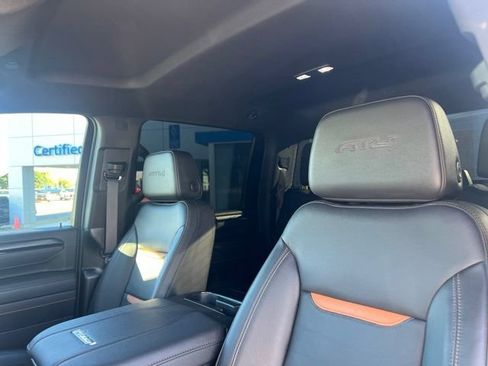 Used 2025 GMC Sierra 2500 AT4 AWD/4WD image 18