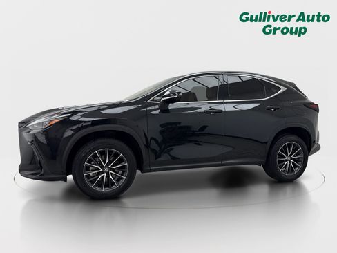 Used 2024 Lexus NX 250 FWD w/ Towing Package (2000 Lbs) image 2