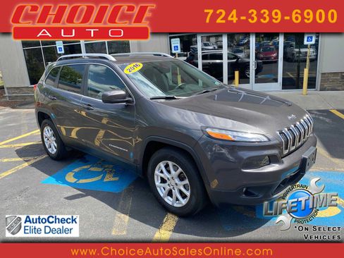 Used 2016 Jeep Cherokee Latitude w/ Comfort/Convenience Group AWD/4WD image 1