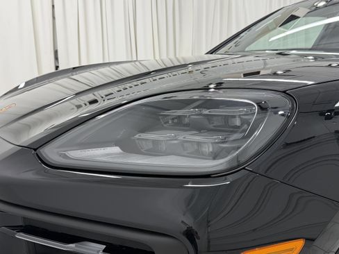 New 2026 Porsche Cayenne AWD/4WD image 17