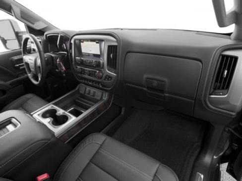 Used 2017 GMC Sierra 2500 Denali w/ Duramax Plus Package image 19