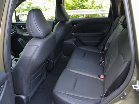 Used 2025 Subaru Forester Limited AWD/4WD image 34