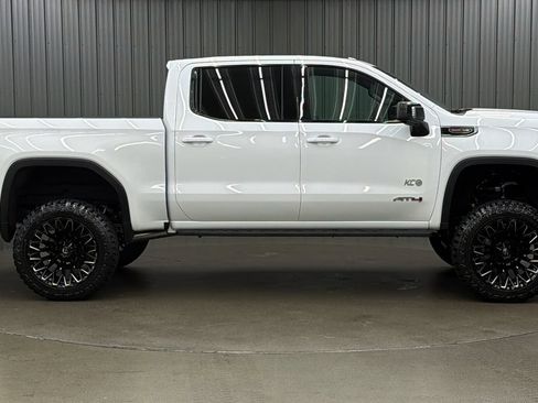 Used 2026 GMC Sierra 1500 AT4 w/ AT4 Premium Package AWD/4WD image 6