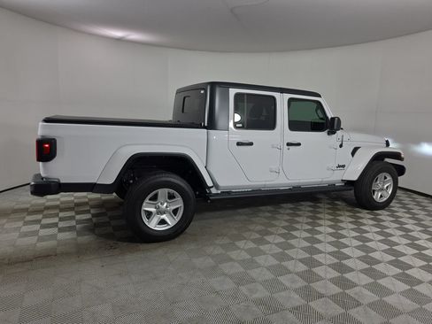 Used 2023 Jeep Gladiator Sport AWD/4WD image 11