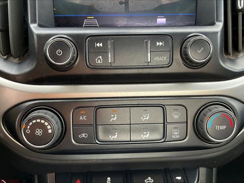 Used 2022 Chevrolet Colorado LT w/ LT Convenience Package image 25